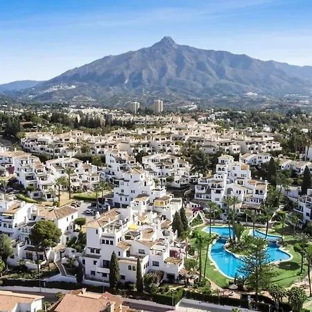 Apartment Beautiful Townhouse Marbella